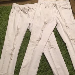 Two Saza white stretchy distressed jeans size 11